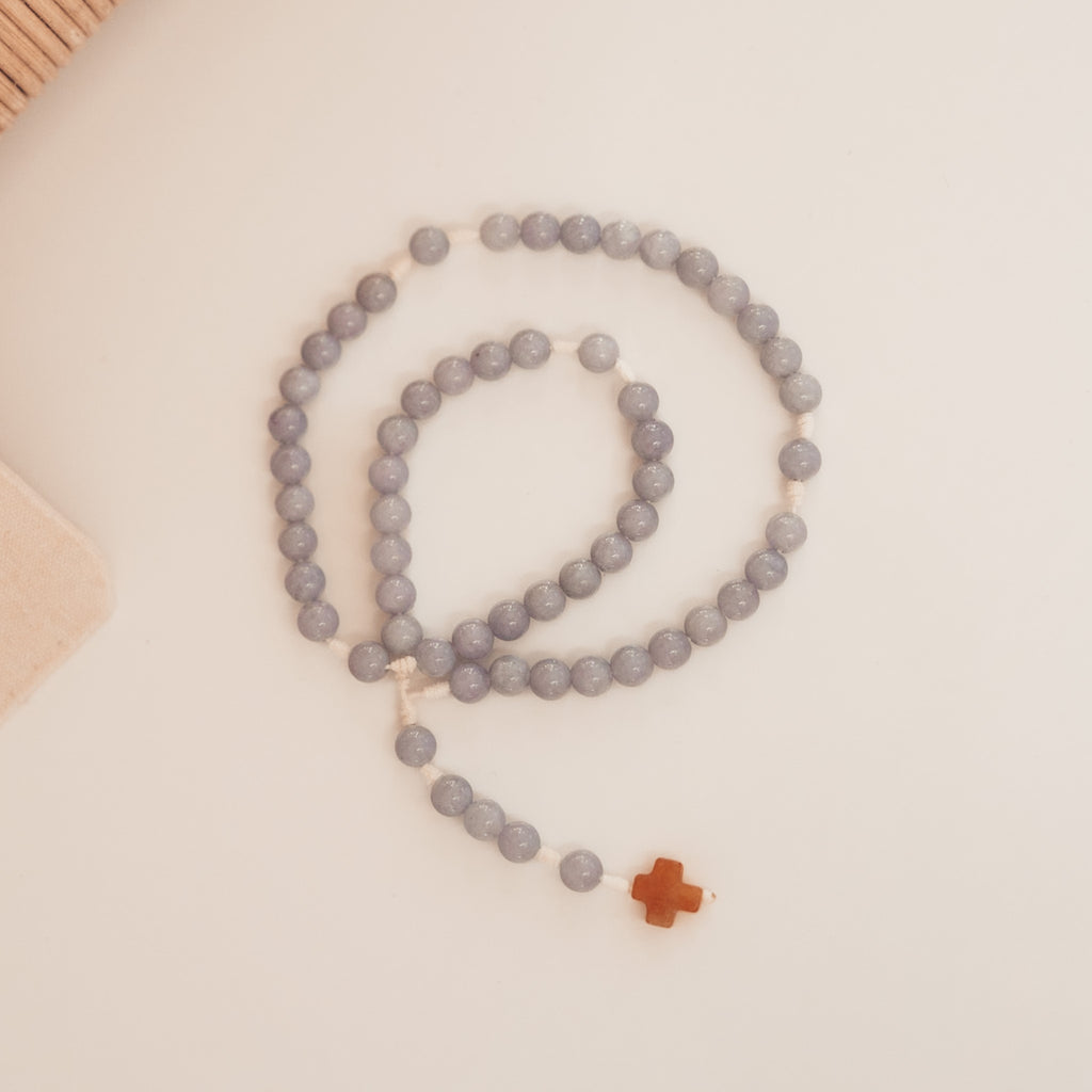 Różaniec z chalcedonu (średni)