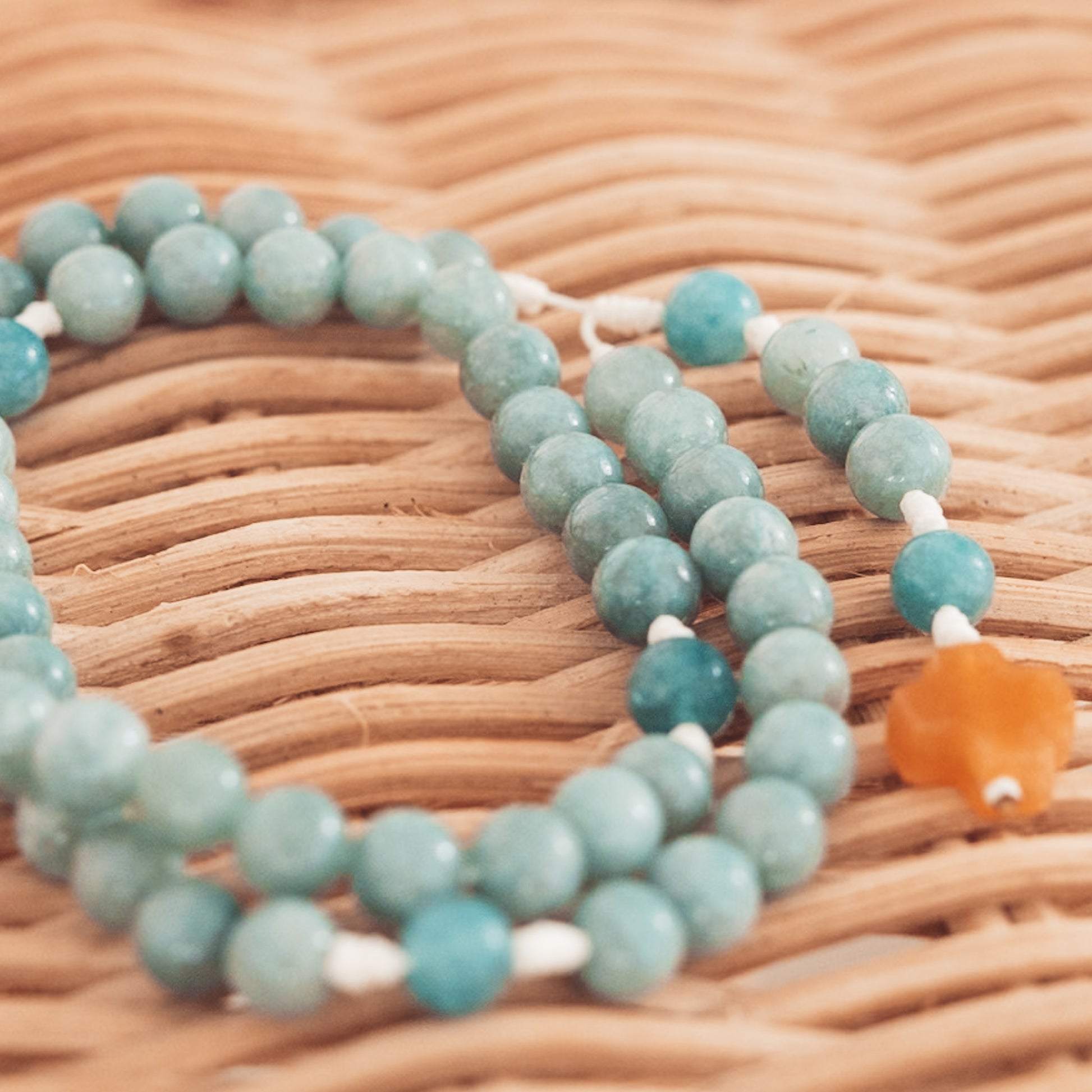 Różaniec z jadeitu (średni)