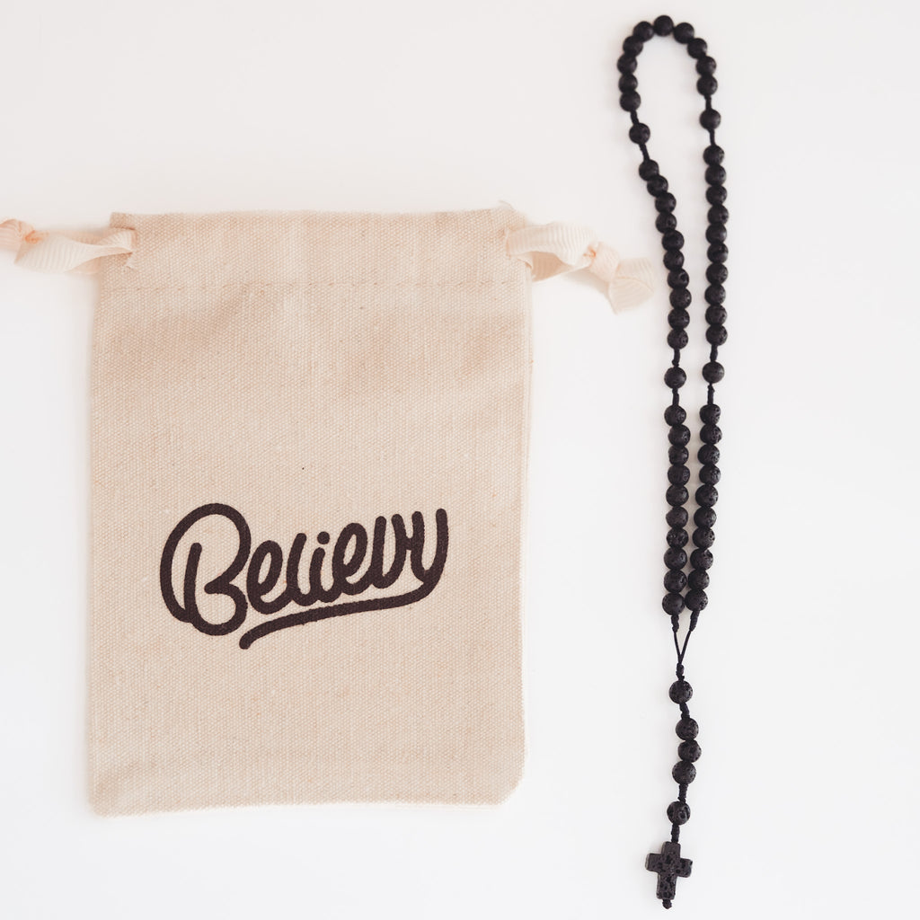 Różaniec z lawy wulkanicznej (drobny)