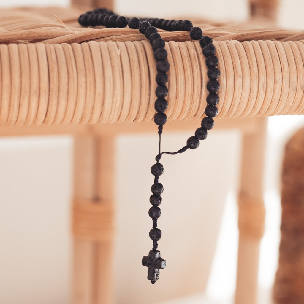 Różaniec z lawy wulkanicznej (drobny)