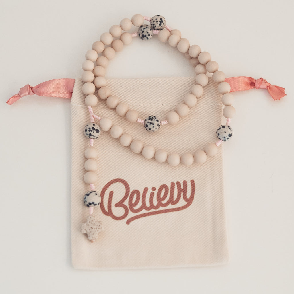 Różaniec z kamienia rzecznego (duży)