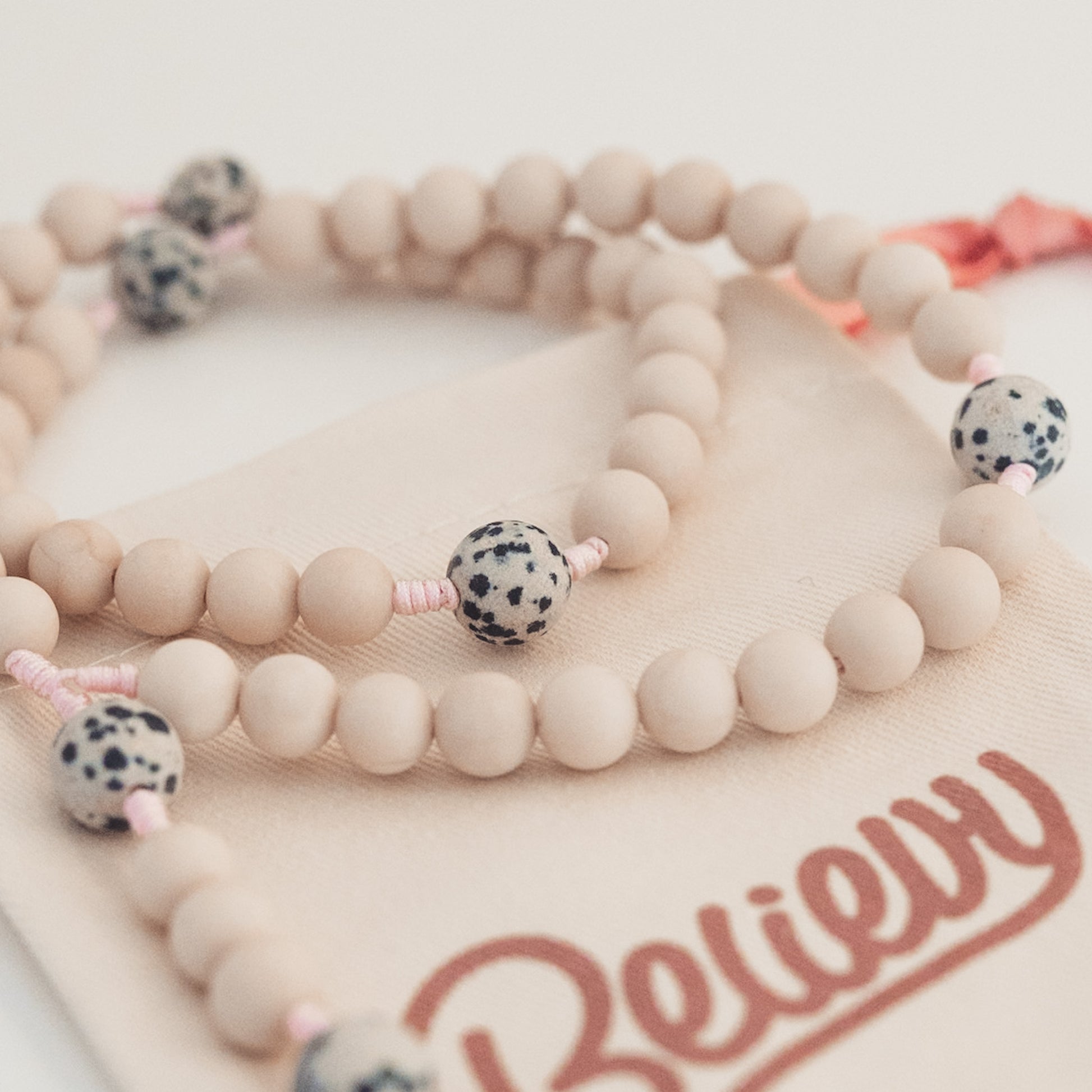 Różaniec z kamienia rzecznego (duży)