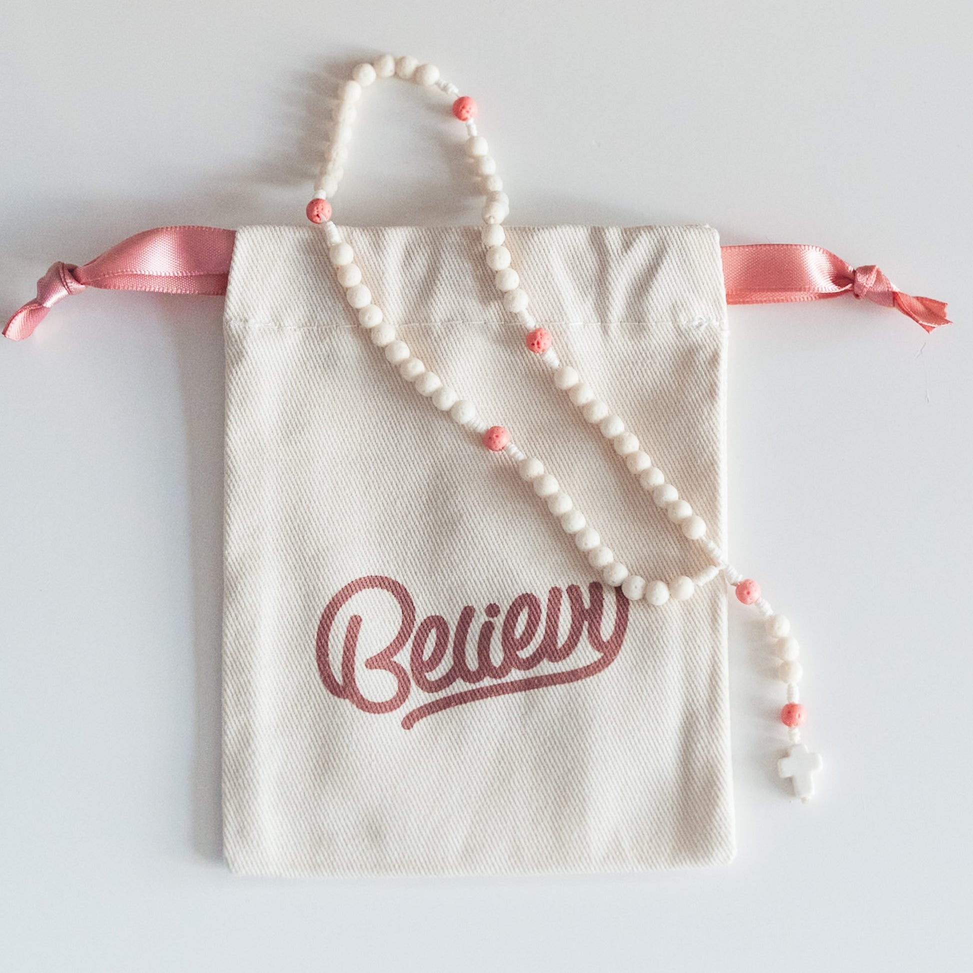 Różaniec z lawy wulkanicznej (drobny)