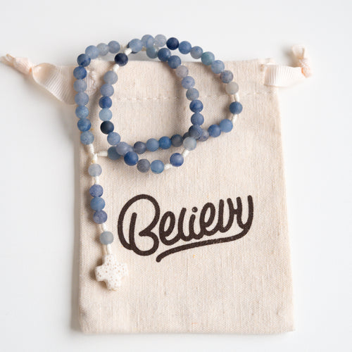 Różaniec z chalcedonu (średni)