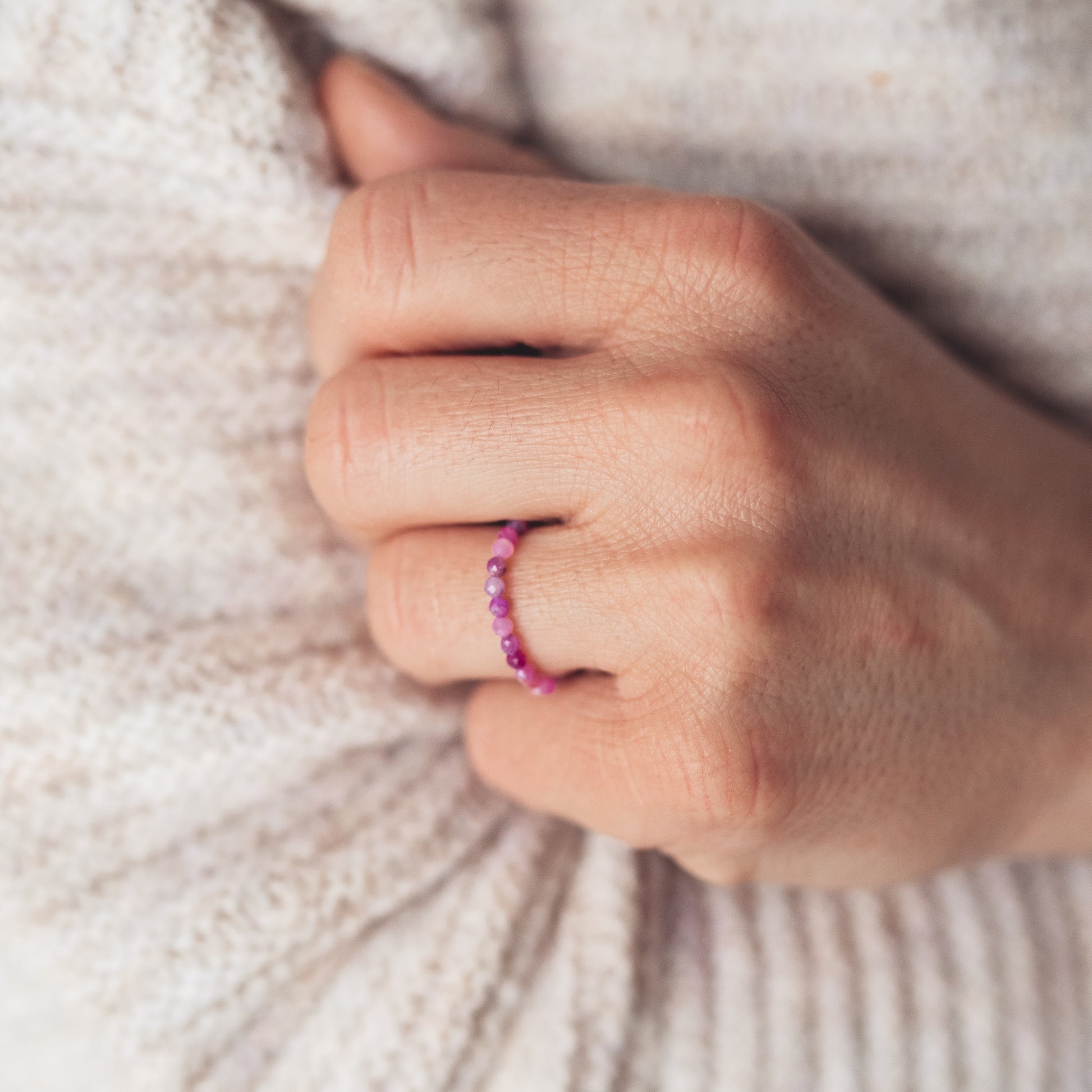 Pierścionek z rubinu