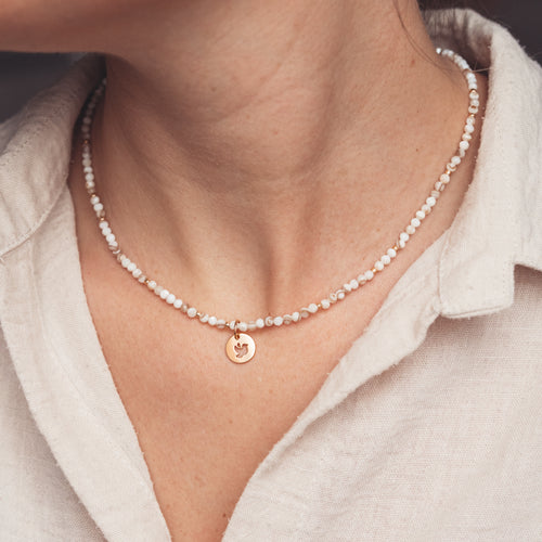 Naszyjnik Muszelki wybraną pozłacaną zawieszką