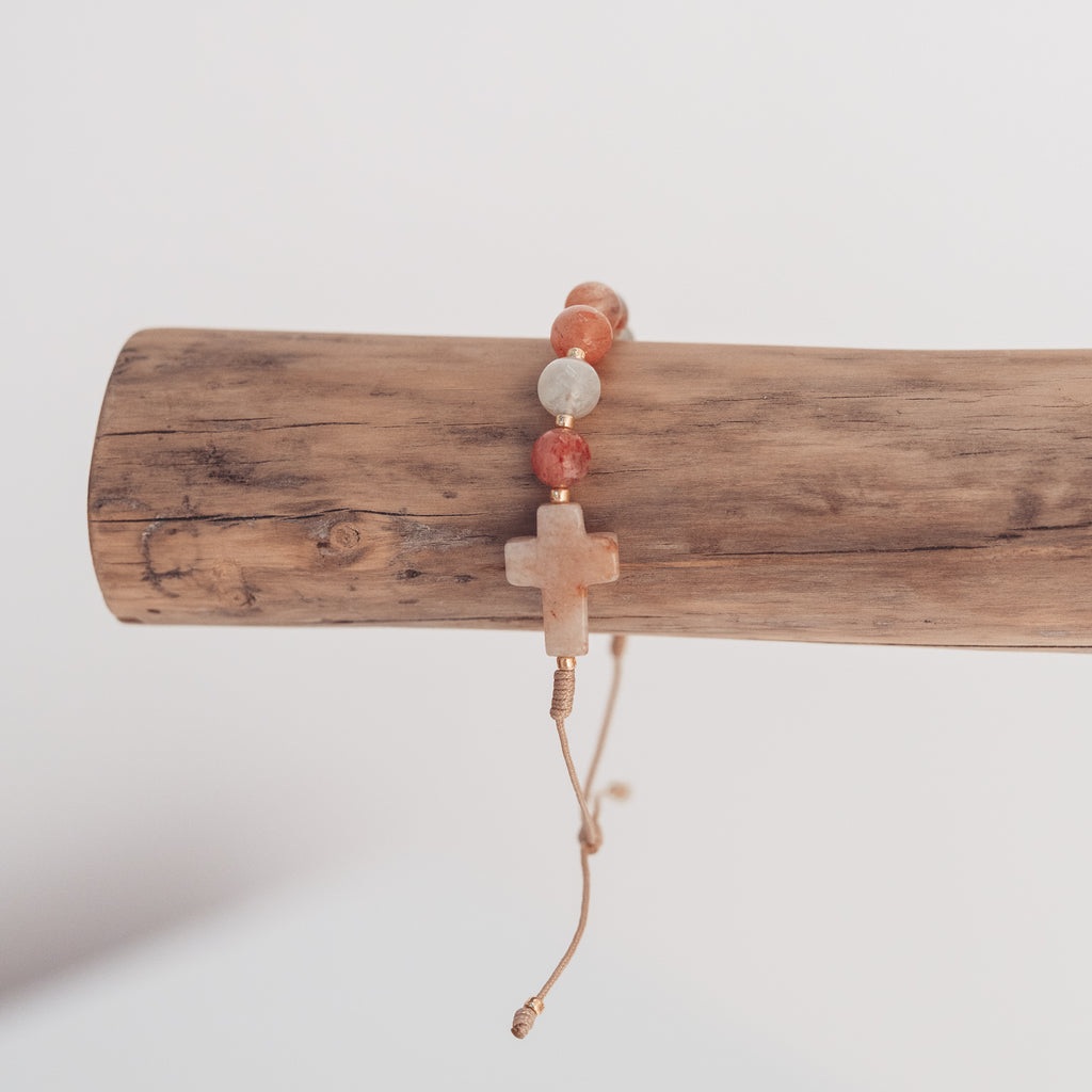 Różaniec na rękę z kamieni naturalnych, dziesiątka różańca, różaniec z kamienia słonecznego na sznurku