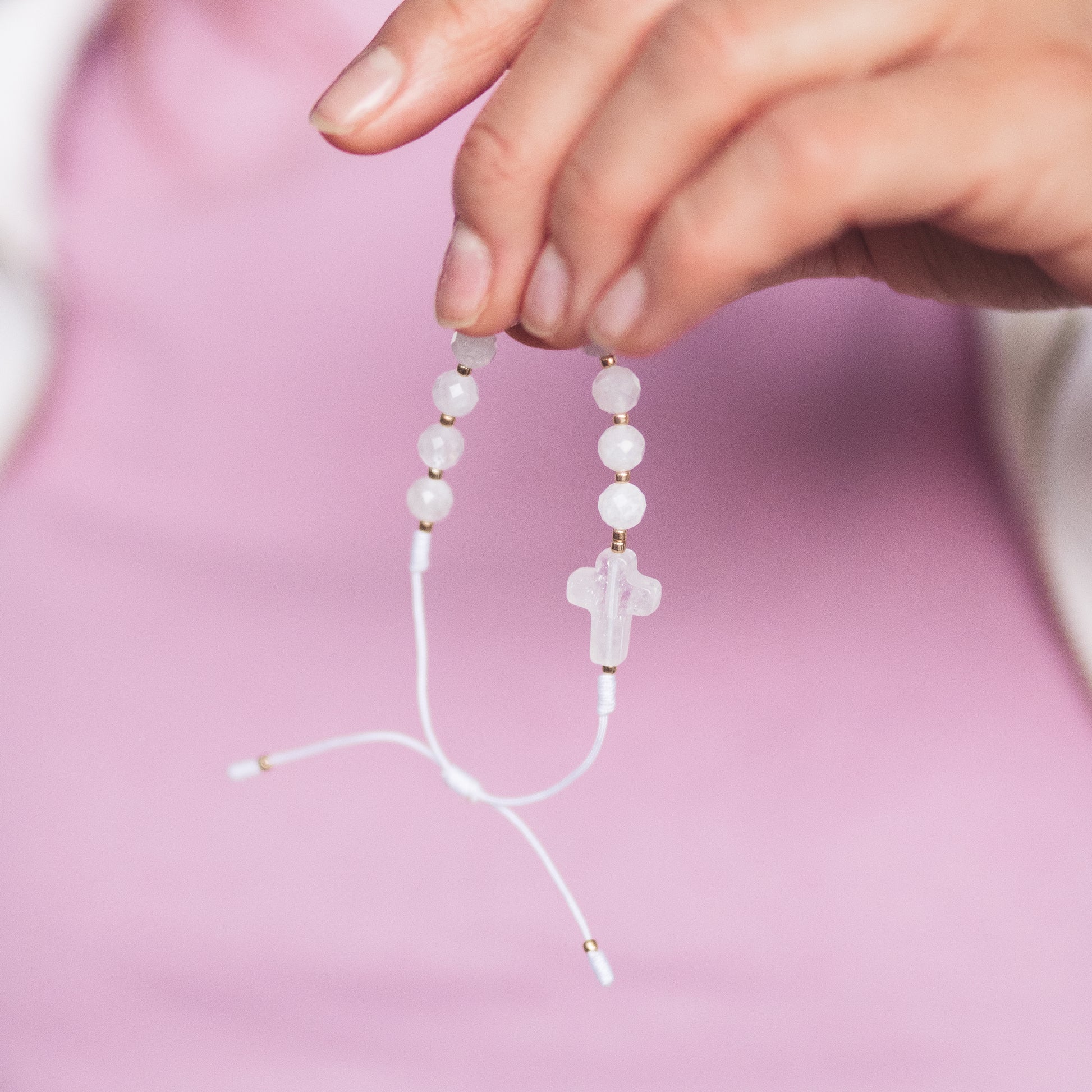 Różaniec na rękę z kamienia księżycowego