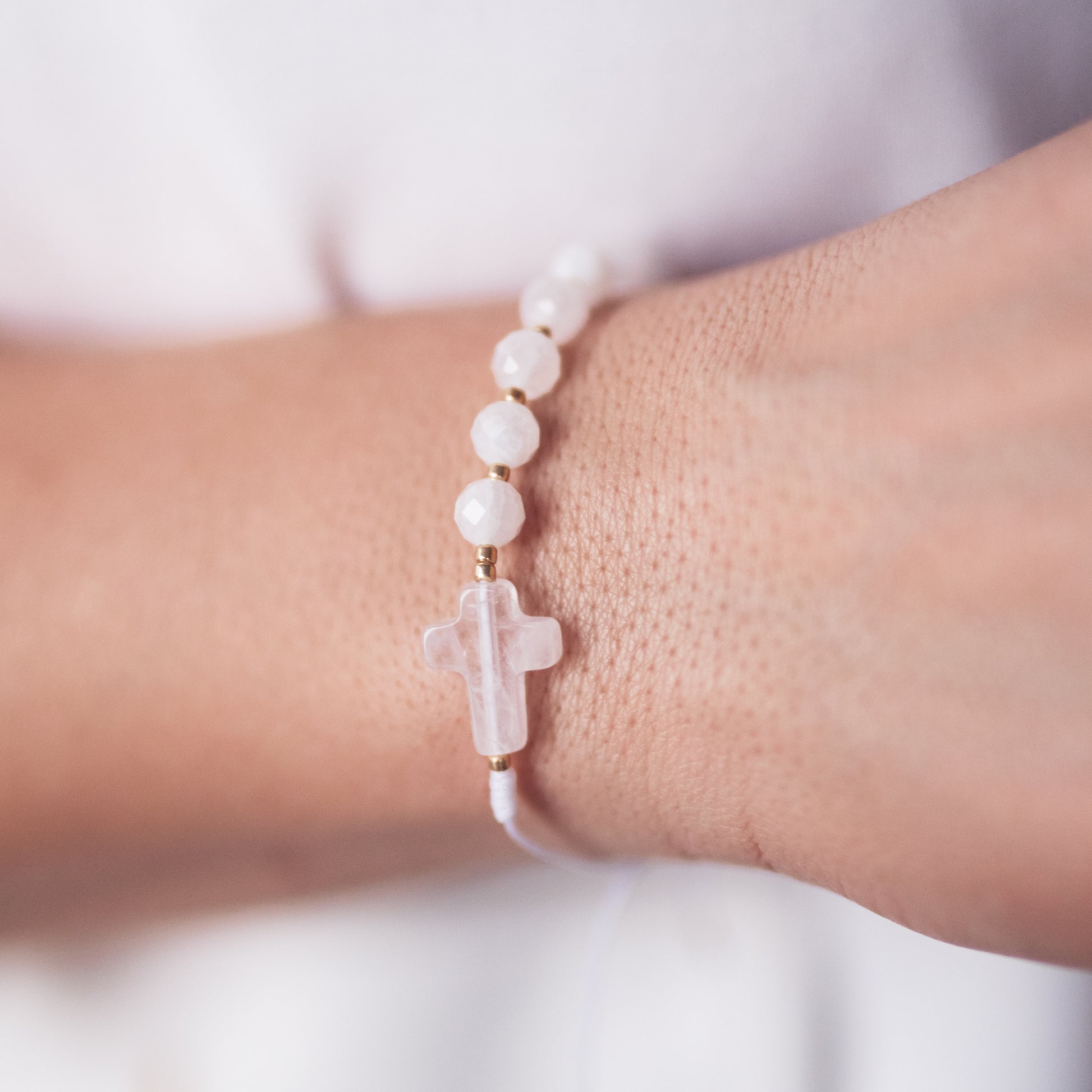 Różaniec na rękę z kamienia księżycowego