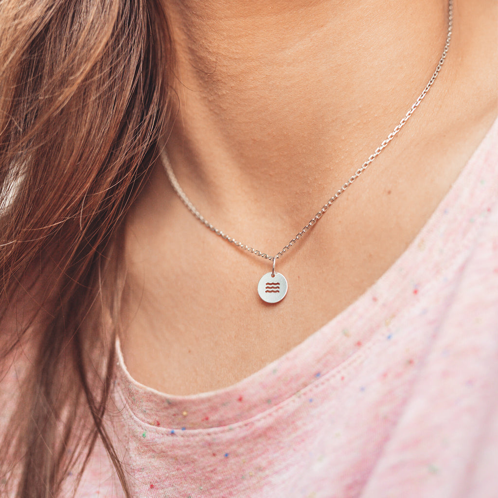 Srebrny choker z falami