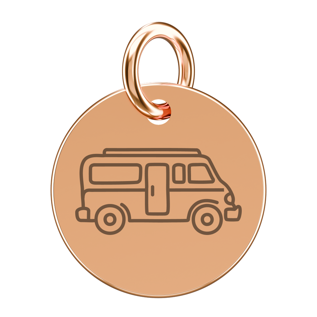 Pozłacana zawieszka do naszyjnika z kamperem